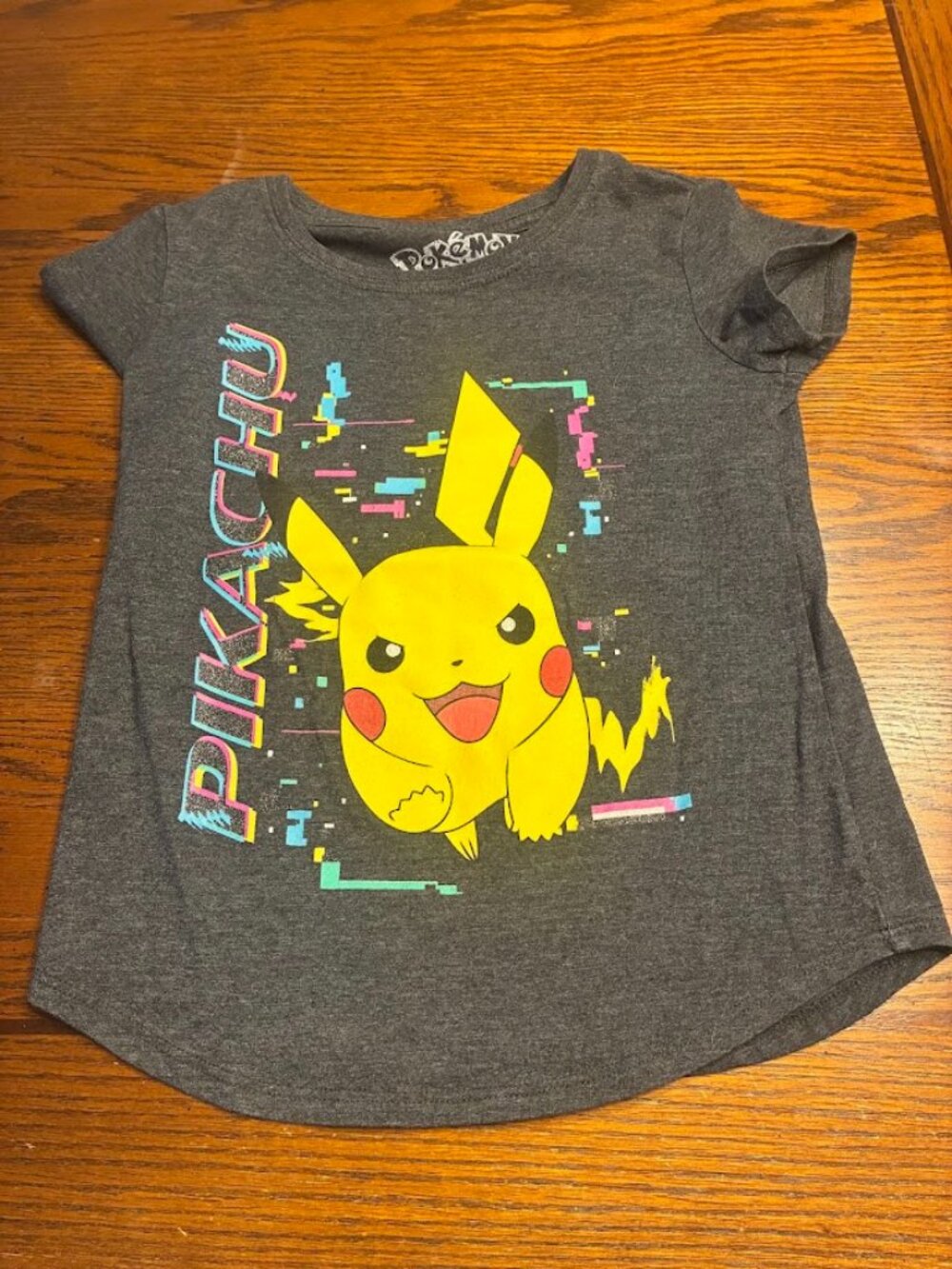 Pokemon Pikachu T-Shirt - Size M 7/8